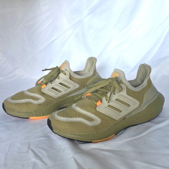 Adidas Mens 7.5 Ultraboost 22 Running Athletic Shoe in Green Orange - Picture 1 of 16